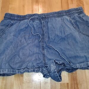 Universal Thread Women's Denim Shorts Size L